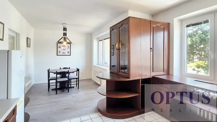 Pronájem rodinného domu, Praha - Háje, K jezeru, 302 m2