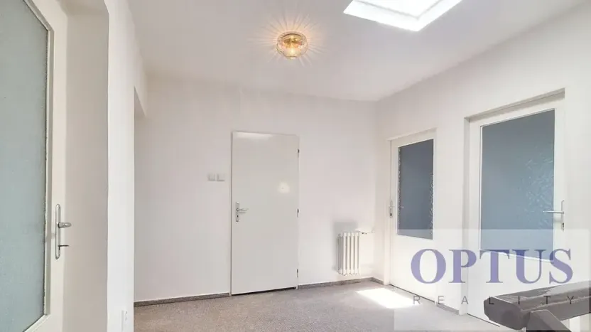 Pronájem rodinného domu, Praha - Háje, K jezeru, 302 m2