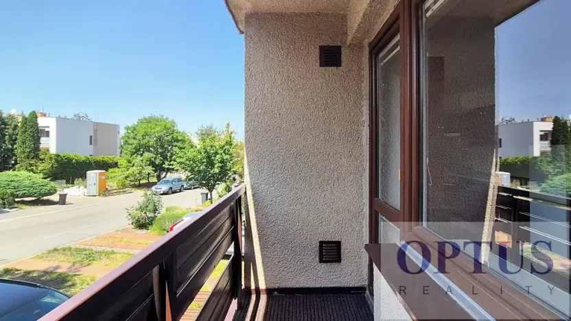 Pronájem rodinného domu, Praha - Háje, K jezeru, 302 m2