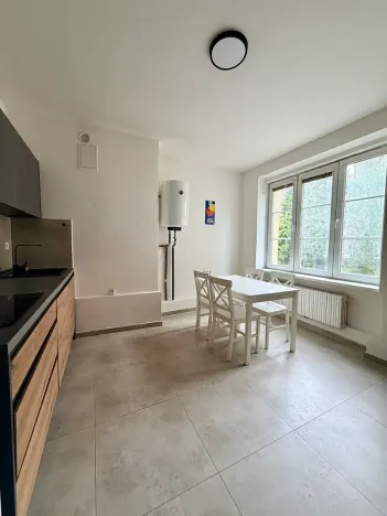 Pronájem bytu 2+1, Aš, Hlavní, 77 m2