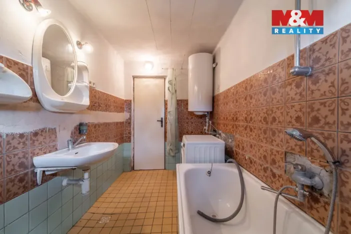 Prodej rodinného domu, Kostelec nad Černými lesy - Svatbín, 140 m2