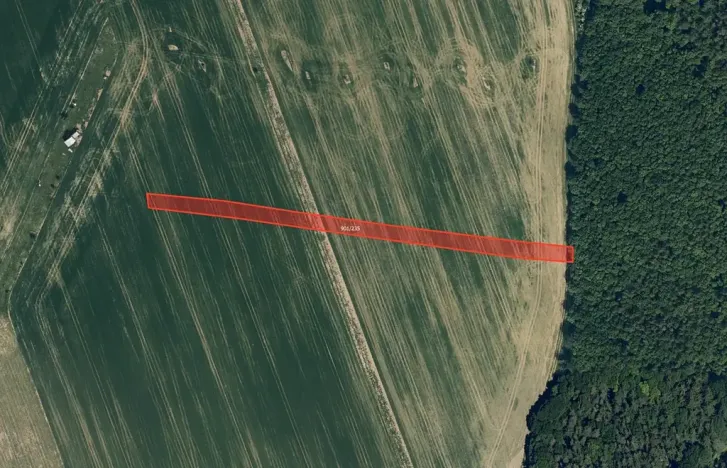 Prodej pole, Uherské Hradiště, 2587 m2