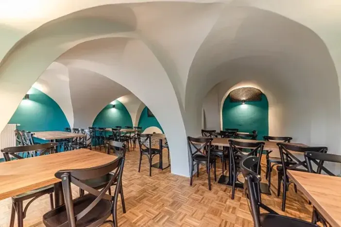 Pronájem obchodního prostoru, Jihlava, Čajkovského, 90 m2