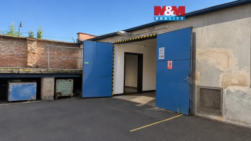 Pronájem skladu, Louny, Říční, 107 m2