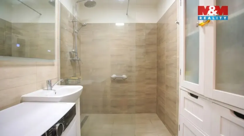 Prodej bytu 2+kk, Orlová - Lutyně, Osvobození, 51 m2