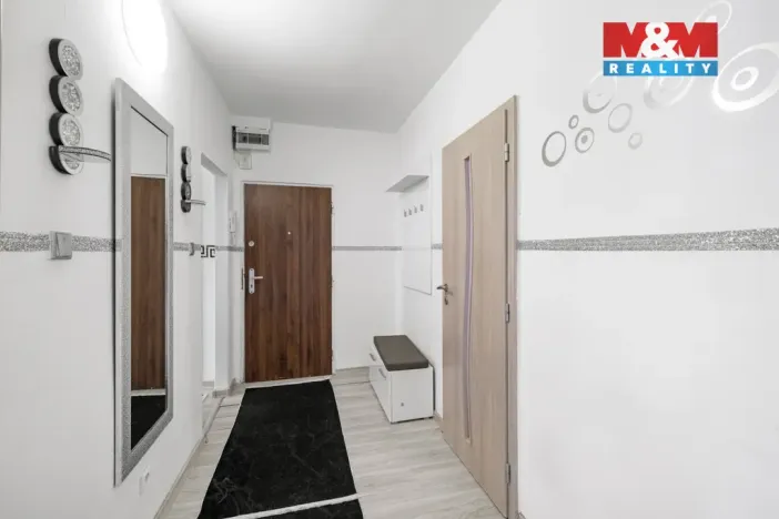 Prodej bytu 4+1, Postoloprty, Jiráskovo náměstí, 77 m2