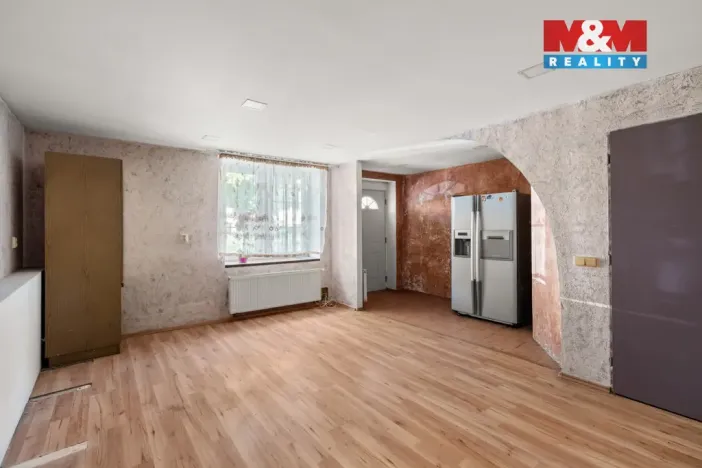 Prodej rodinného domu, Rynholec, nám. 1. máje, 363 m2