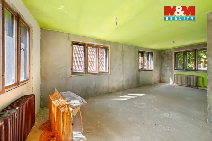 Prodej rodinného domu, Rynholec, nám. 1. máje, 363 m2