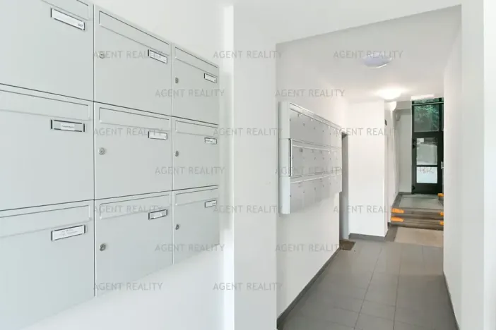 Pronájem bytu 1+kk, Praha - Holešovice, V závětří, 41 m2