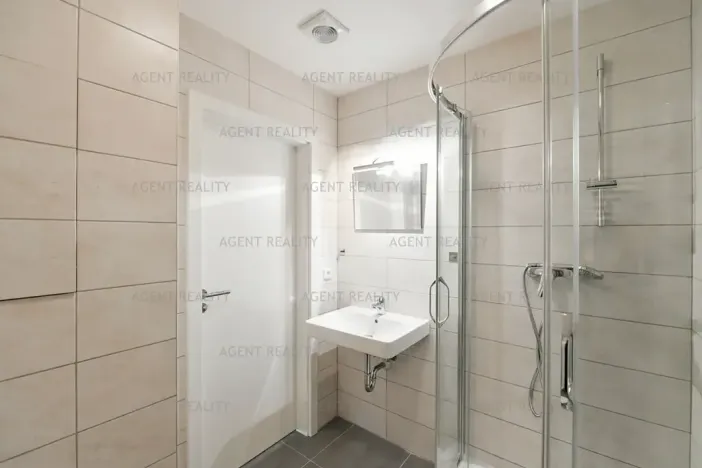 Pronájem bytu 1+kk, Praha - Holešovice, V závětří, 41 m2
