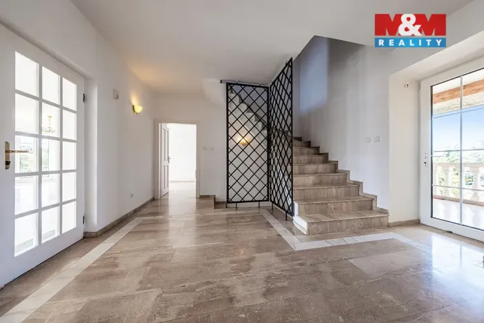 Pronájem rodinného domu, Říčany - Radošovice, Mozartova, 395 m2