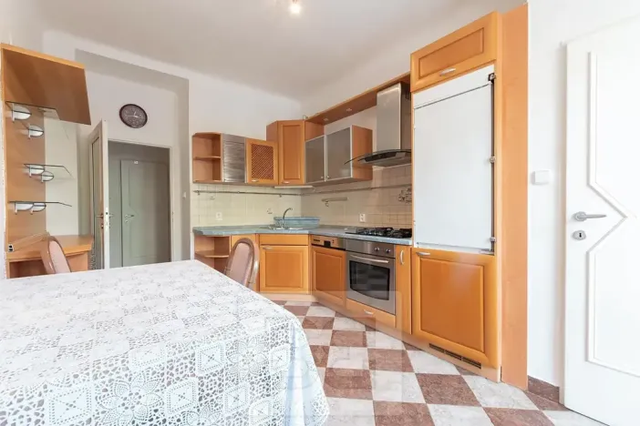 Pronájem bytu 2+1, Praha - Žižkov, Hartigova, 80 m2