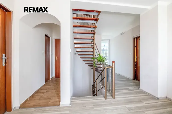 Prodej rodinného domu, Praha - Horní Počernice, Náchodská, 316 m2