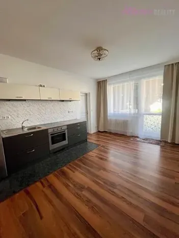Prodej bytu 2+kk, Zlín, Větrná, 42 m2