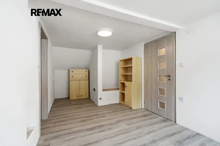 Prodej rodinného domu, Lnáře, 207 m2
