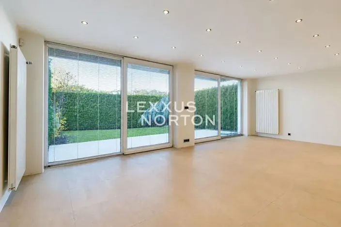 Pronájem rodinného domu, Praha - Stodůlky, Hlušičkova, 300 m2