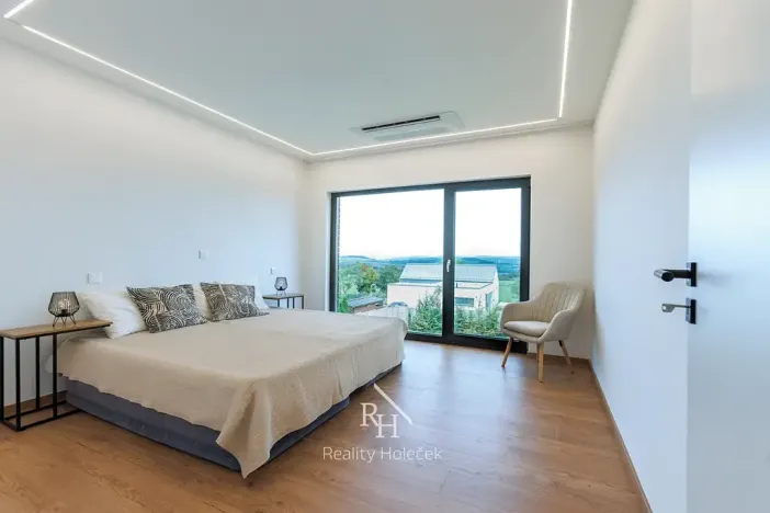 Prodej rodinného domu, Svinaře, Větrná, 156 m2