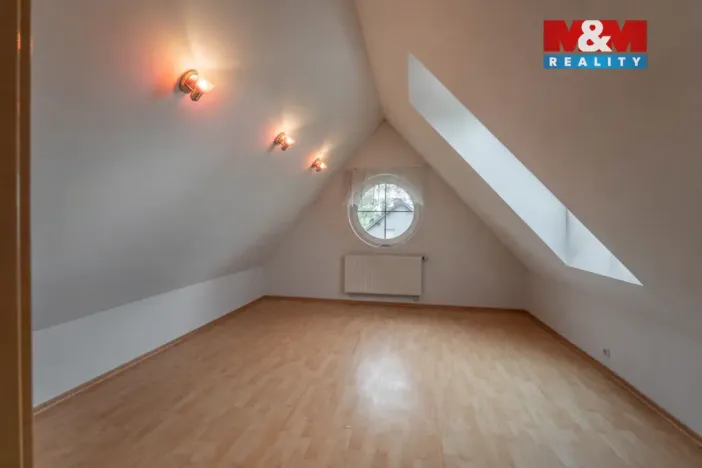 Prodej rodinného domu, Šestajovice, Potoční, 297 m2