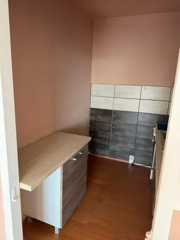 Pronájem bytu 2+kk, Praha - Kobylisy, Kurkova, 44 m2