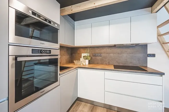 Prodej bytu 1+kk, Hradec Králové, 44 m2
