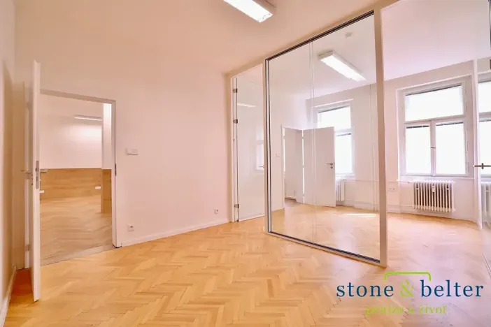 Pronájem kanceláře, Praha - Nové Město, Malá Štěpánská, 126 m2