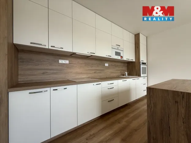 Pronájem bytu 2+1, Jablonec nad Nisou - Rýnovice, 123 m2
