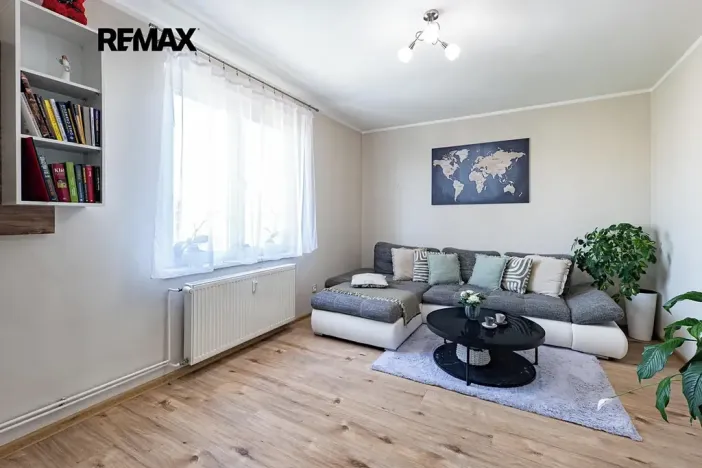 Prodej bytu 3+1, Jindřichův Hradec, sídliště Vajgar, 62 m2