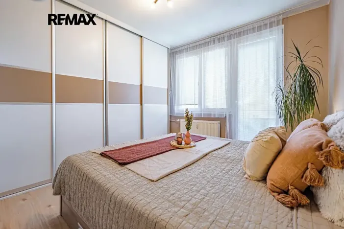Prodej bytu 3+1, Jindřichův Hradec, sídliště Vajgar, 62 m2