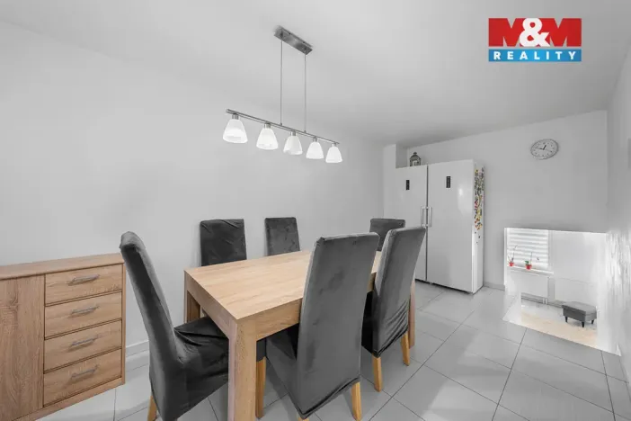 Prodej rodinného domu, Chlumec, Chlumecká, 260 m2