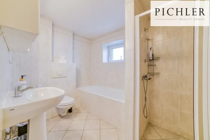 Prodej rodinného domu, Stříbrná, 341 m2