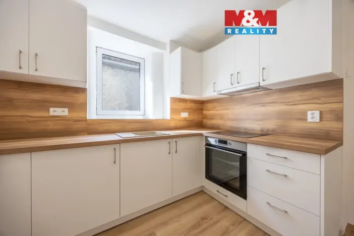 Prodej rodinného domu, Chožov, 120 m2