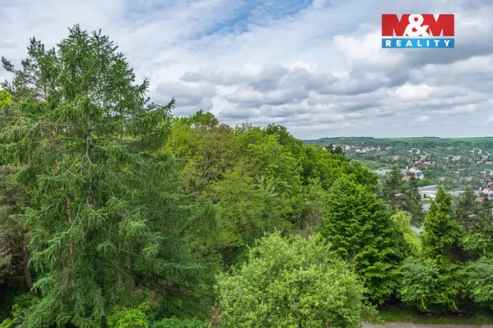 Prodej bytu 4+1, Větrušice, Jižní, 74 m2