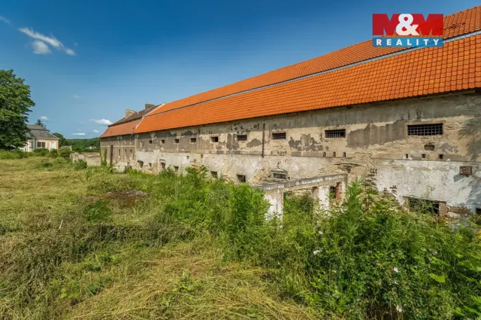 Prodej komerčního pozemku, Zvoleněves, 18500 m2
