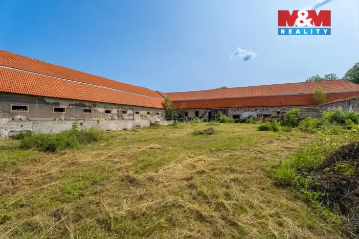 Prodej komerčního pozemku, Zvoleněves, 18500 m2