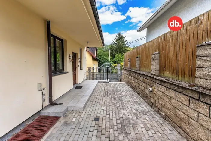 Prodej rodinného domu, Karlovy Vary, Krokova, 280 m2