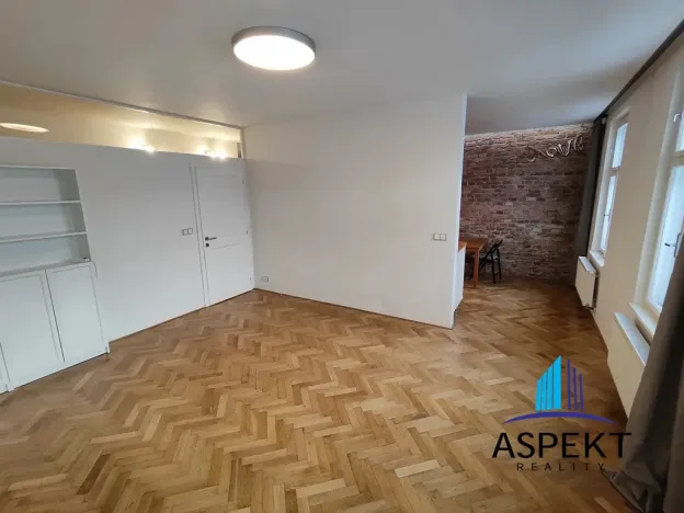 Pronájem bytu 2+1, Praha - Žižkov, Hartigova, 71 m2