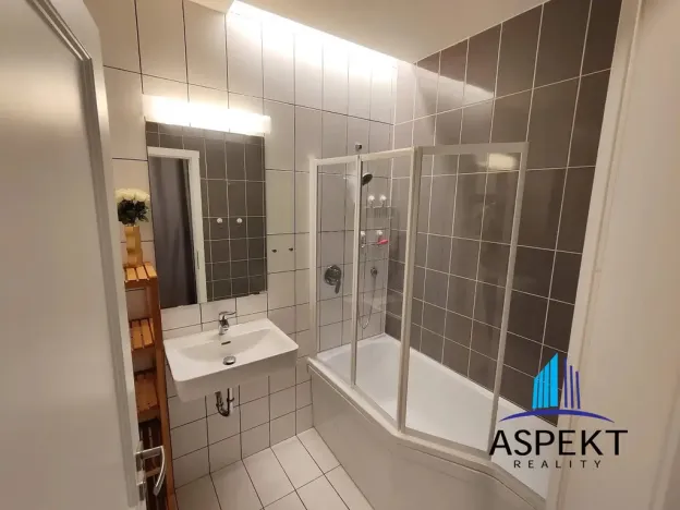 Pronájem bytu 2+1, Praha - Žižkov, Hartigova, 71 m2