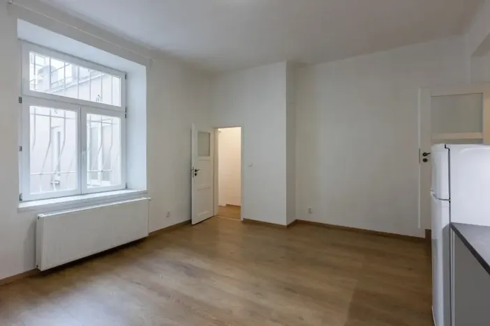 Pronájem bytu 1+kk, Praha - Malá Strana, Říční, 29 m2