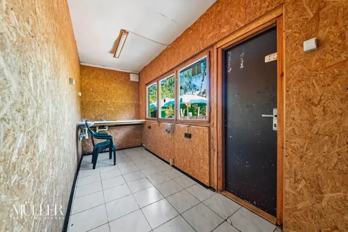 Prodej ubytování, Holice, 1644 m2