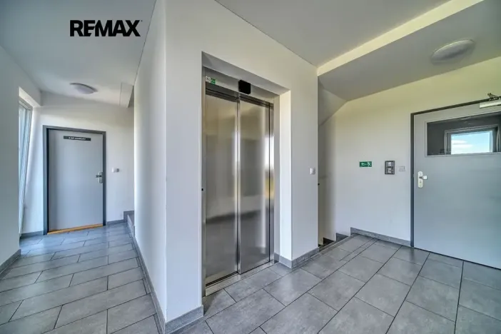 Pronájem bytu 1+kk, Poděbrady, Nerudova, 31 m2