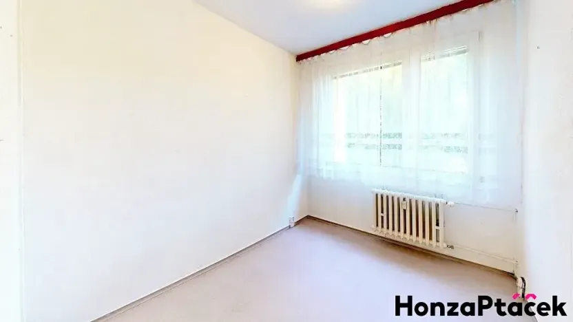 Prodej bytu 3+1, Praha - Prosek, Veltruská, 60 m2