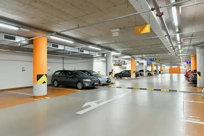Pronájem kanceláře, Praha - Stodůlky, Siemensova, 1200 m2