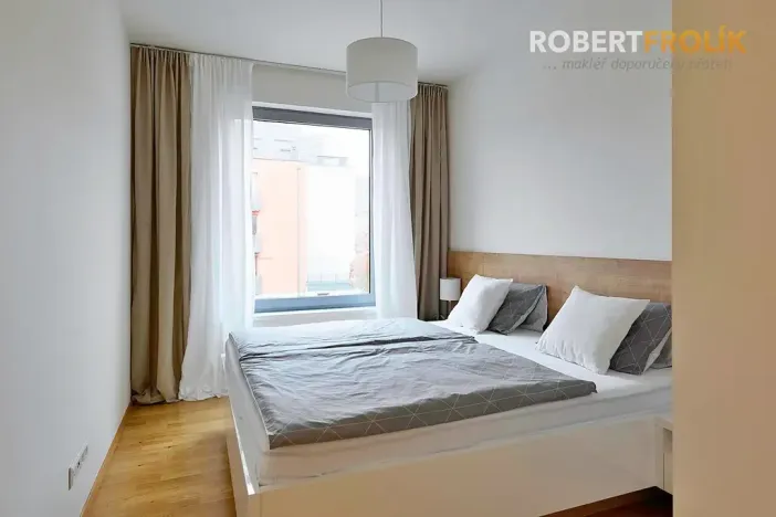 Pronájem bytu 2+kk, Praha - Liboc, Naardenská, 54 m2