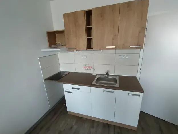 Pronájem bytu 1+kk, Ostrava, Lumírova, 28 m2