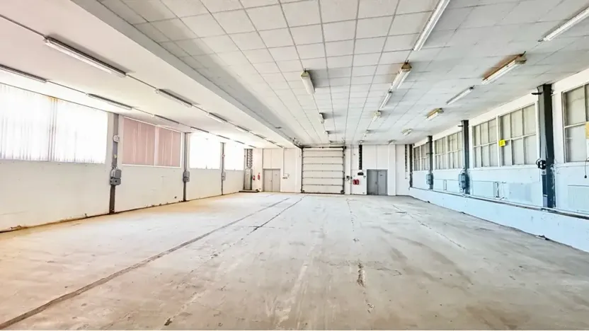 Prodej výrobních prostor, Řídký, 1400 m2