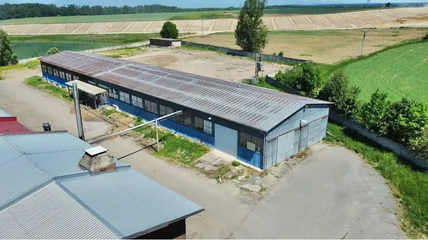 Prodej skladu, Řídký, 1400 m2