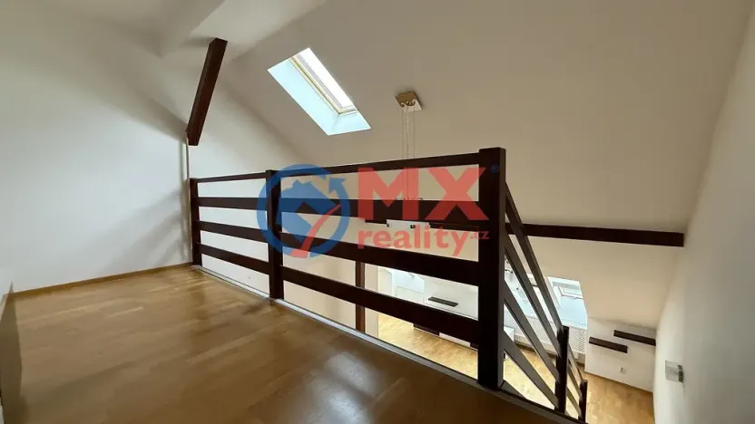Pronájem bytu 2+kk, Praha - Holešovice, Ortenovo náměstí, 85 m2