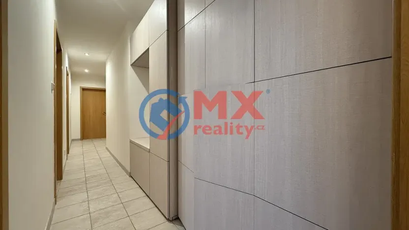 Pronájem bytu 2+kk, Praha - Holešovice, Ortenovo náměstí, 85 m2