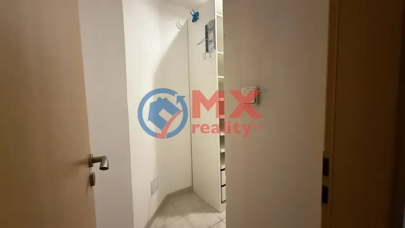 Pronájem bytu 2+kk, Praha - Holešovice, Ortenovo náměstí, 85 m2