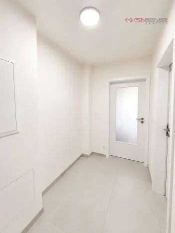 Pronájem bytu 1+kk, Kladno, Pavlisova, 30 m2